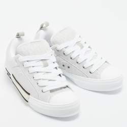 مملوكة مسبقًا Dior White Oblique Canvas B23 Skater Sneakers Size 43