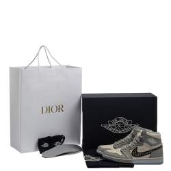 Pre Owned Dior x Jordan Grey/White Leather Air Jordan 1 High Top Sneakers Size 42.5