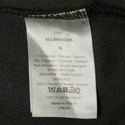 مملوكة مسبقًا تي شيرت ديور هوم مخمل مطرز بشعار أسود مقاس متوسط - ميديم