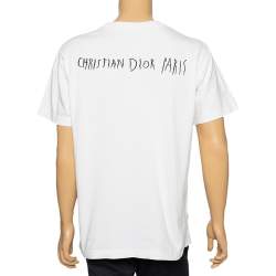 مملوكة مسبقًا تي شيرت ديور أوم قطن أبيض مطرز شعار الماركة برقبة مستديرة مقاس كبير - لارج 