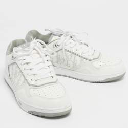مملوكة مسبقًا Dior White/Grey Oblique Leather B27 Sneakers Size 42
