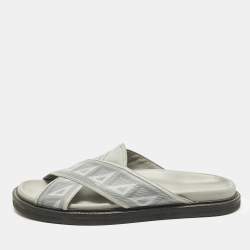 Pre Owned صندل منزلق ديور كانفاس وجلد رمادي CD دايموند مقاس 46