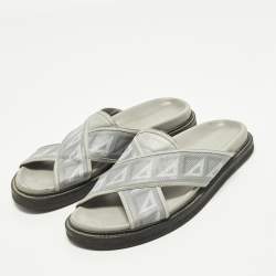 Pre Owned صندل منزلق ديور كانفاس وجلد رمادي CD دايموند مقاس 46