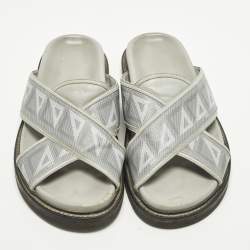 Pre Owned صندل منزلق ديور كانفاس وجلد رمادي CD دايموند مقاس 46