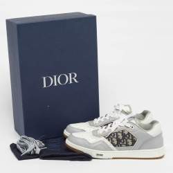 مملوكة مسبقًا حذاء رياضي ديور رمادي/أبيض جاكار مائل وجلد مقاس 38