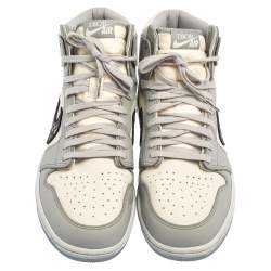 حذاء رياضي جوردان وديور مرتفع من أعلى أير جوردان 1 رترو جلد أبيض/ رمادي مقاس 46