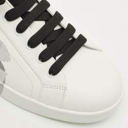 Pre Owned حذاء رياضي دولتشي اند غابانا بورتوفينو جلد ابيض / اسود مزين بالكريستال ومزود برباط مقاس 44