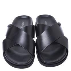 مملوكة مسبقًا صندل فلات دولتشي أند غابانا بحزام متقاطع جلد أسود مقاس 39