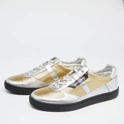 Pre Owned حذاء رياضي دولتشي آند غابانا جلد مثقب ذهبي / فضي بعنق منخفض مقاس 42