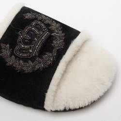 Pre Owned صندل سلايد فلات دولتشي آند غابانا سويدي وفرو أبيض / أسود بتاج مزين بالكريستال مقاس 41.5 سم