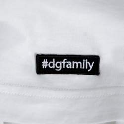 مملوكة مسبقًا تي شيرت دولتشي أند غابانا رقبة مستديرة مزين حلية قلب مقدس قطن أبيض مقاس وسط (ميديوم)