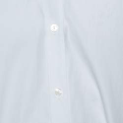 مملوكة مسبقًا قميص دولتشي أند غابانا ملصق ذهبي أزرار أمامية قطن أبيض مقاس متوسط