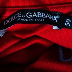 مملوكة مسبقًا تي شيرت بولو دولتشي أند غابانا قطن أحمر بيكيه مزين ياقة مخططة مقاس كبير (لارج)