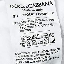 Pre Owned قميص دولتشي أند غابانا غولد فيت قطن أبيض قصات متباينة تفاصيل شريط بشعار الماركة مقاس متوسط - ميديوم 