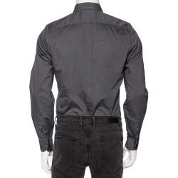 مملوكة مسبقًا قميص دولتشي أند غابانا بادج ذهبي نمط مغاير قطن رمادي مقاس متوسط