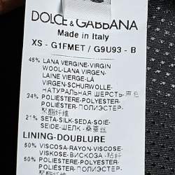  مملوكة مسبقًا فيست دولتشي أند غابانا صوف أسود مخطط حواف ساتان مقاس متوسط - ميديوم