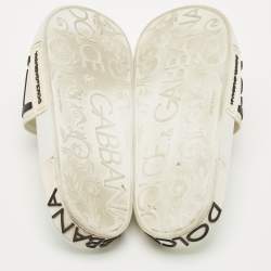 Pre Owned Dolce & Gabbana White/Black Rubber Logo Flat Slides Size 40