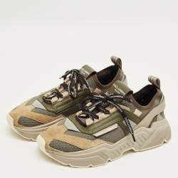 مملوكة مسبقًا حذاء رياضي دولتشي أند غابانا قماش محبوك ملون وجلد سويدي مقاس 41