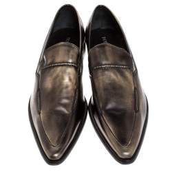 مملوكة مسبقًا Dolce & Gabbana Metallic Two Tone Leather Slip On Loafers Size 44.5