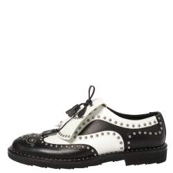 مملوكة مسبقًا Dolce & Gabbana Black/White Studded Leather Brogue Detail Fringe Oxfords Size 43