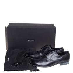 مملوكة مسبقًا حذاء ديربي دولتشي أند غابانا جلد ثنائي اللون برباط مقاس 42.5