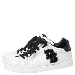 مملوكة مسبقًا حذاء رياضي دولتشي أند غابانا بروتوفينو لشعار الماركة جلد أبيض عنق منخفض مقاس 42