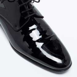 مملوكة مسبقًا حذاء ديربي دولتشي أند غابانا جلد لامع أسود مقاس 42