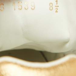 مملوكة مسبقًا حذاء رياضي دولتشي أند غابانا جلد أبيض مزخرف لؤلؤ ومرصع رباط مقاس 40.5