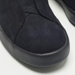 Pre Owned حذاء رياضي إرمنيجيلدو زينيا سليب أون سويدي وجلد أسود / أزرق كحلي وبغرز ثلاثية مقاس 40