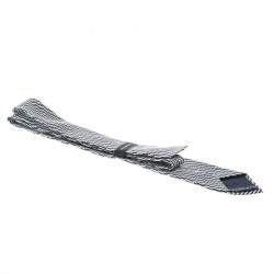 مملوكة مسبقًا ربطة عنق ايرمنيجيلدو زينيا حرير جاكارد بنقوش مخططة سوداء ورصاصية 