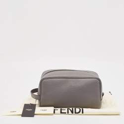 مملوكة مسبقًا Fendi Grey Leather Travel Kit Pouch