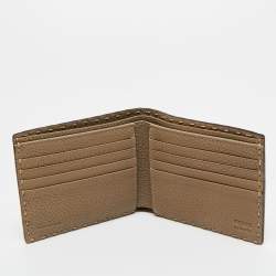 مملوكة مسبقًا Fendi Dark Beige Selleria Leather Bifold Wallet
