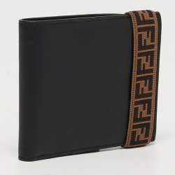 مملوكة مسبقًا Fendi Zucca Strap Black Leather Bifold Wallet