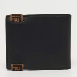 مملوكة مسبقًا Fendi Zucca Strap Black Leather Bifold Wallet