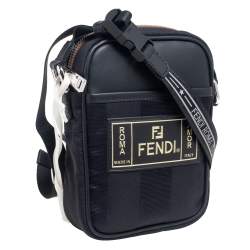 مملوكة مسبقًا Fendi Black Pequin Nylon Small Logo Patch Messenger Bag