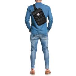 مملوكة مسبقًا Fendi Black Nylon Small Fendiness Backpack