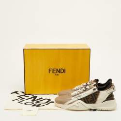 Pre Owned حذاء رياضي فندي كانفاس وجلد زوكا بيج/ تبغ منخفض من أعلى مقاس 42