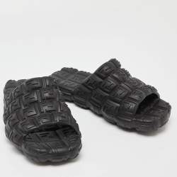 Fendi Black Logo Embossed Rubber Cloud Slides Size 44