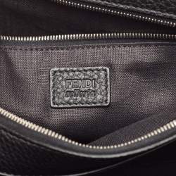 مملوكة مسبقًا Fendi Black Selleria Leather Wristlet Clutch