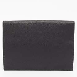 مملوكة مسبقًا Fendi Black Selleria Leather Wristlet Clutch