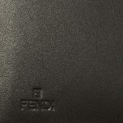 مملوكة مسبقًا محفظة بطيتين فندي زكا كانفاس وتبغ وجلد