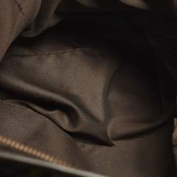 مملوكة مسبقًا حقيبة ماسنجر فندي نايلون زوكا تبغ