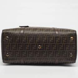 مملوكة مسبقًا حقيبة فندي دافل كانفس مطلي توتون زوكا