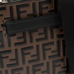 مملوكة مسبقًا حقيبة ماسنجر فندي جلد بني بنقشة الشعار أف أف