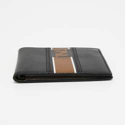مملوكة مسبقًا Fendi Black/Brown Zucca Leather Bifold Compact Wallet
