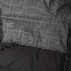 مملوكة مسبقًا Fendi Black Logo Synthetic Puffer Vest L