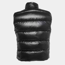 مملوكة مسبقًا Fendi Black Nylon Logo Patch Sleeveless Puffer Vest L