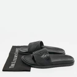 Pre Owned Fendi Black Rubber FF Logo PPool Slides Size 44