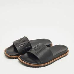 مملوكة مسبقًا صندل فندي سلايدز مطاطي بشعار FF أسود مقاس 44