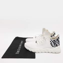 مملوكة مسبقًا حذاء رياضي فندي قماش أبيض FF بحياكة منخفضة مقاس 42